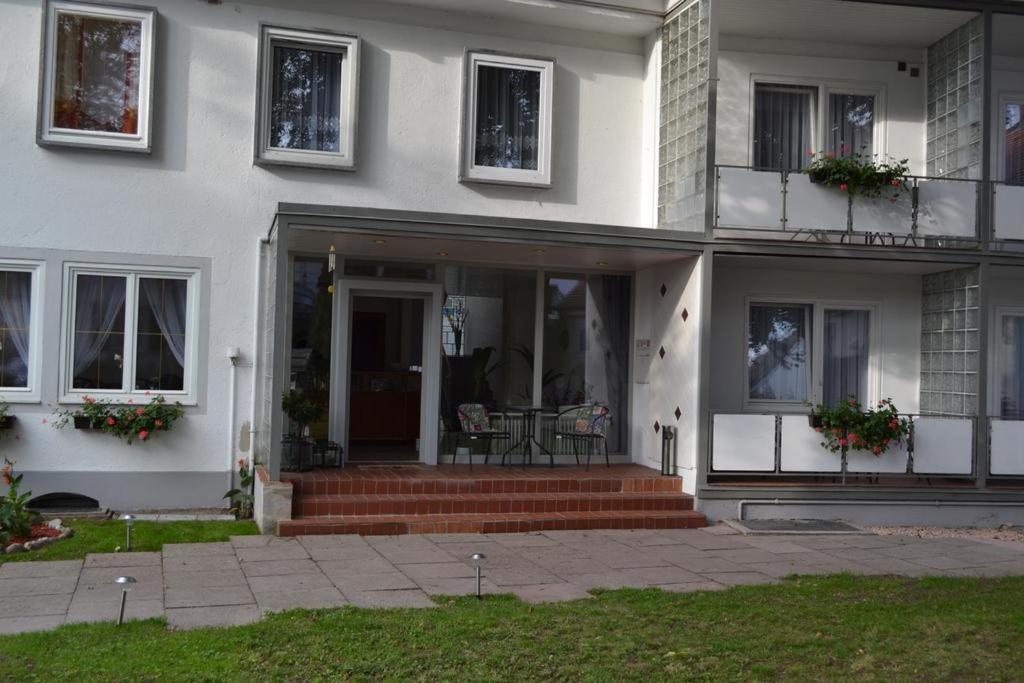Hotel Hofgarten Bad Buchau Exterior photo